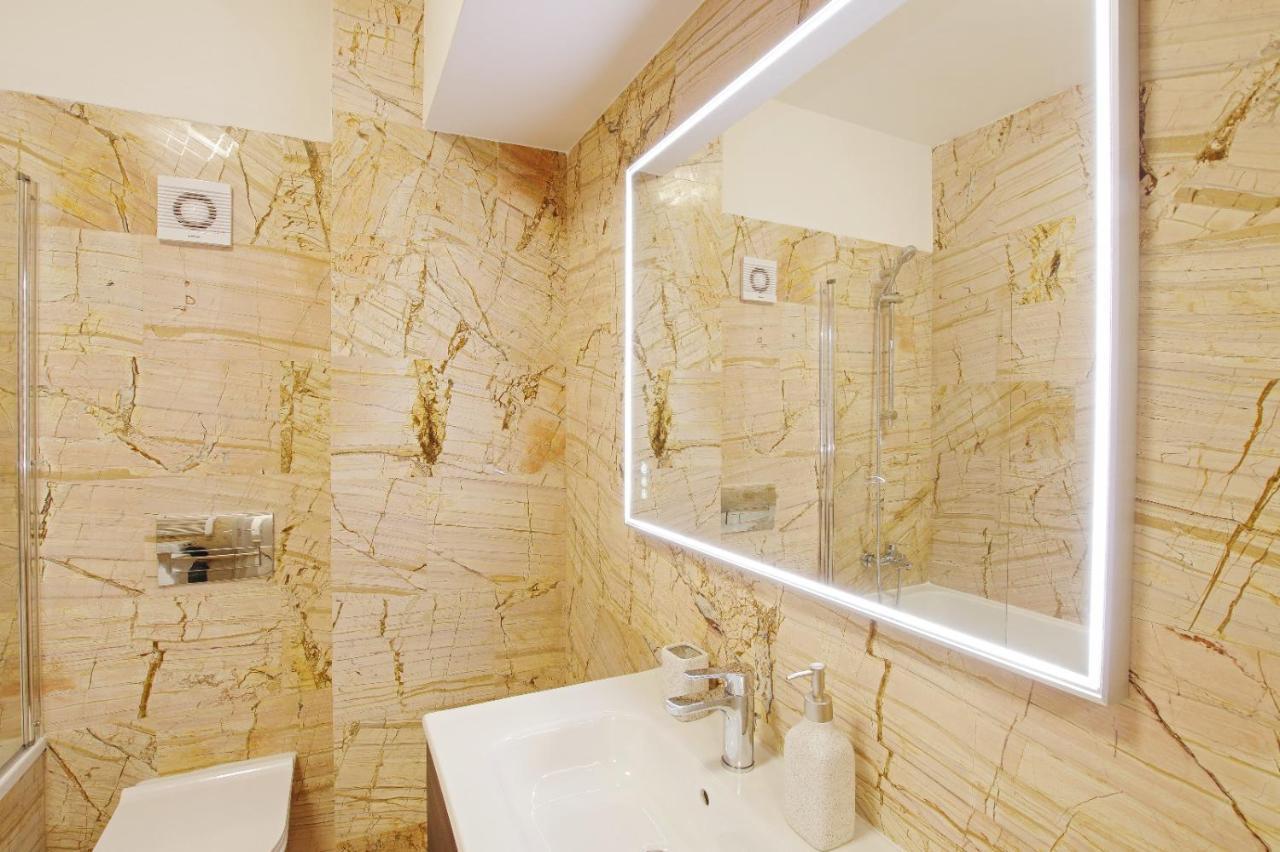Himson-Beige Apartment ยาช ภายนอก รูปภาพ